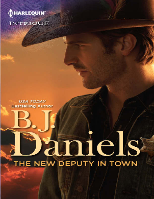 The New Deputy in Town (Harlequin Intrigue)