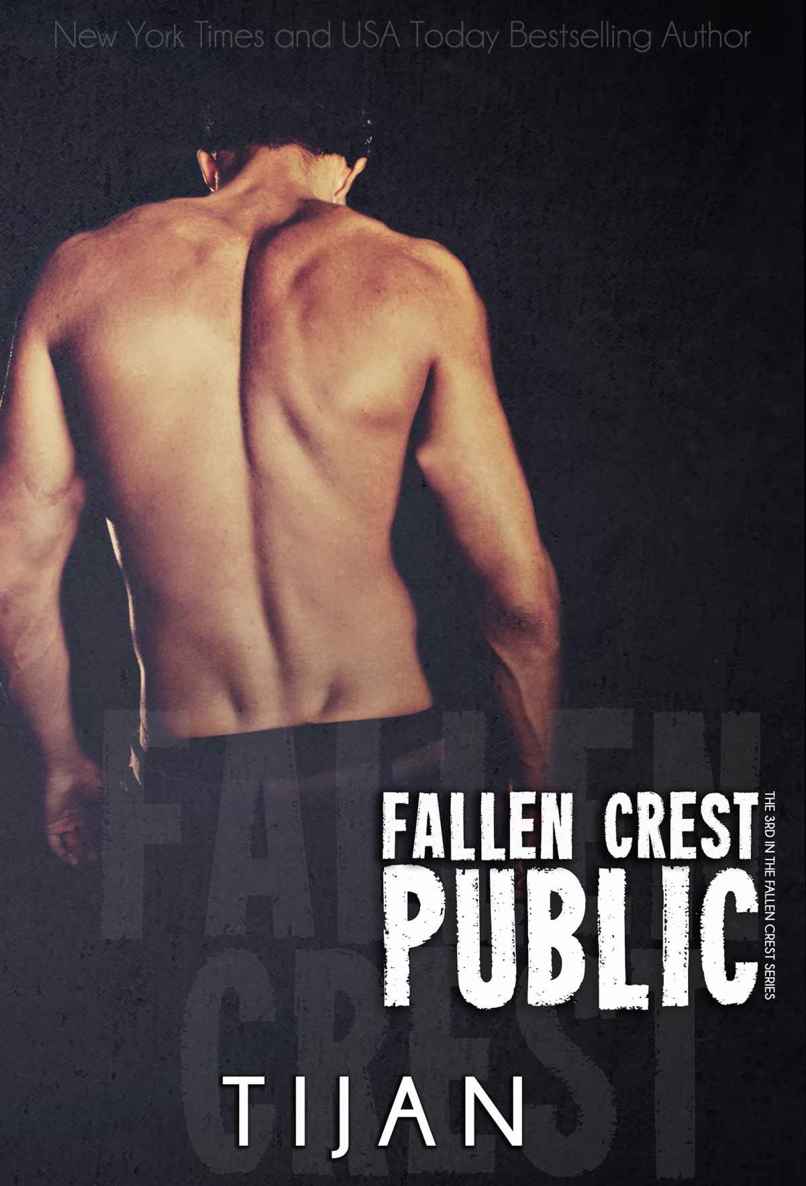 Fallen Crest Public (Fallen Crest High #3)