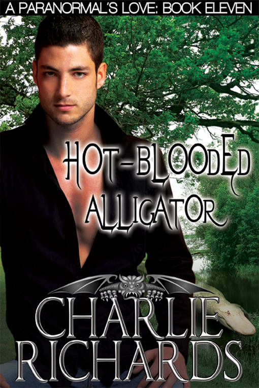 Hot-Blooded Alligator (A Paranormal's Love Book 11)