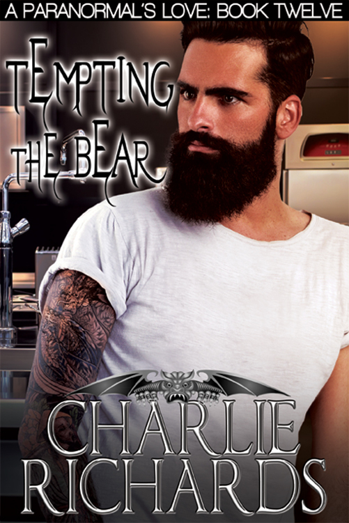 Tempting the Bear (A Paranormal's Love Book 12)