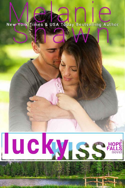 Lucky Kiss (Hope Falls #12)