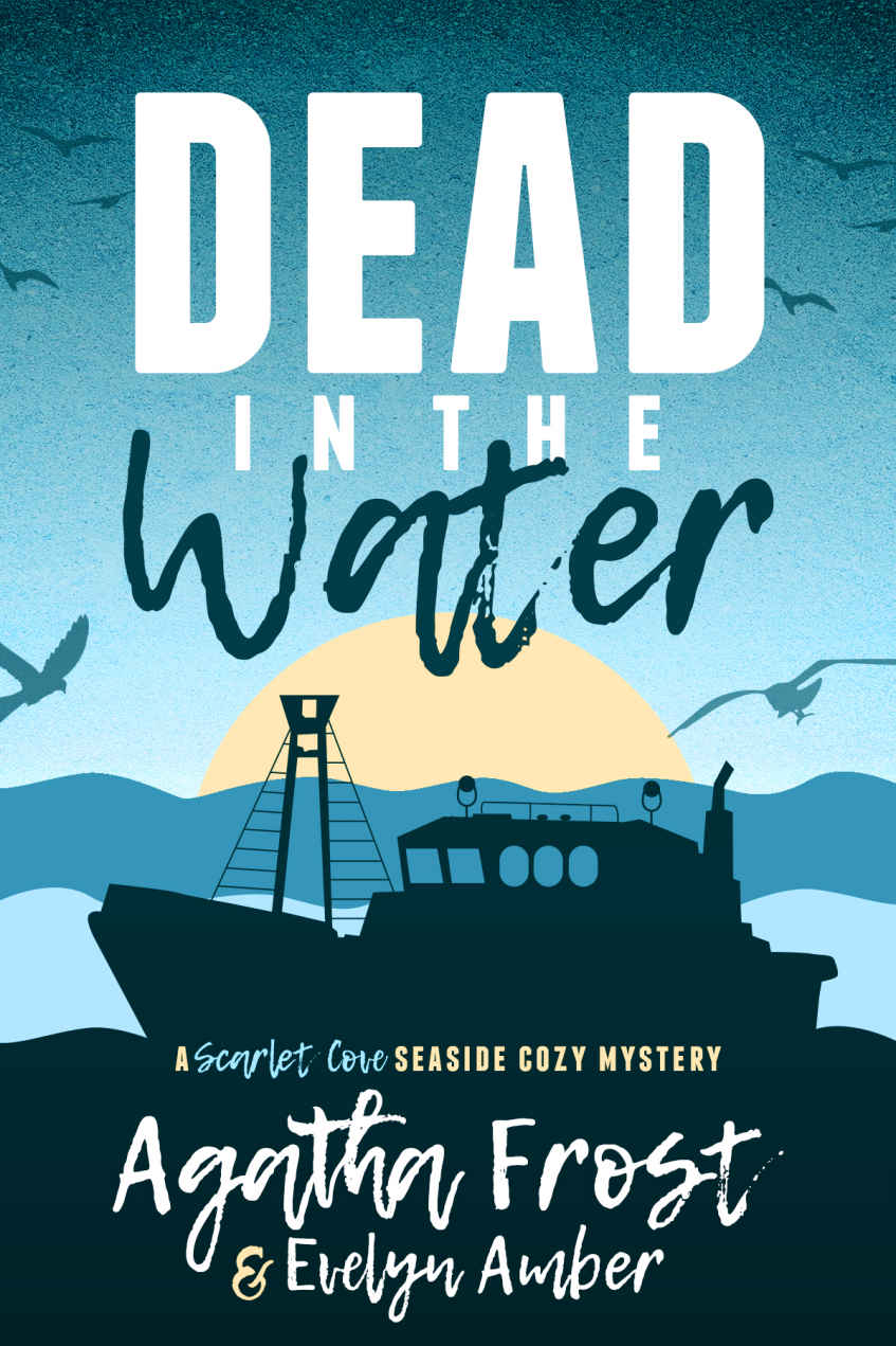 Dead in the Water (Scarlet Cove 1)