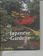 Japanese gardens : right angle and natural form