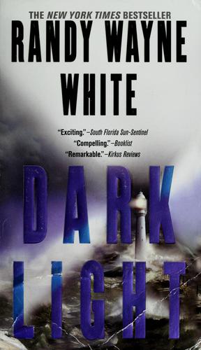 Dark Light (A Doc Ford Novel)