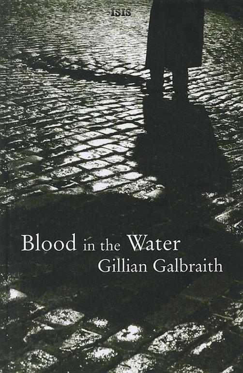 Blood In The Water (Ulverscroft Large Print Series)