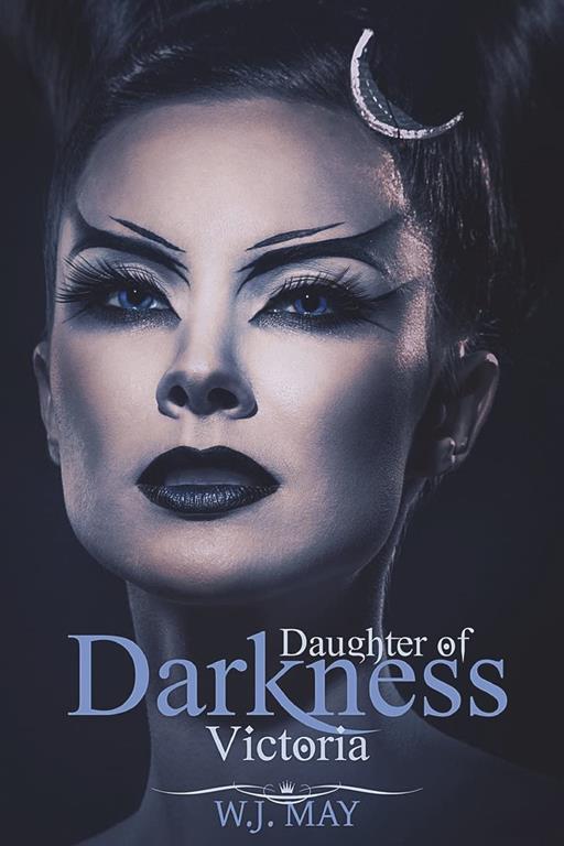 Victoria: A Paranormal Romance (Daughters of Darkness: Victoria's Journey) (Volume 1)