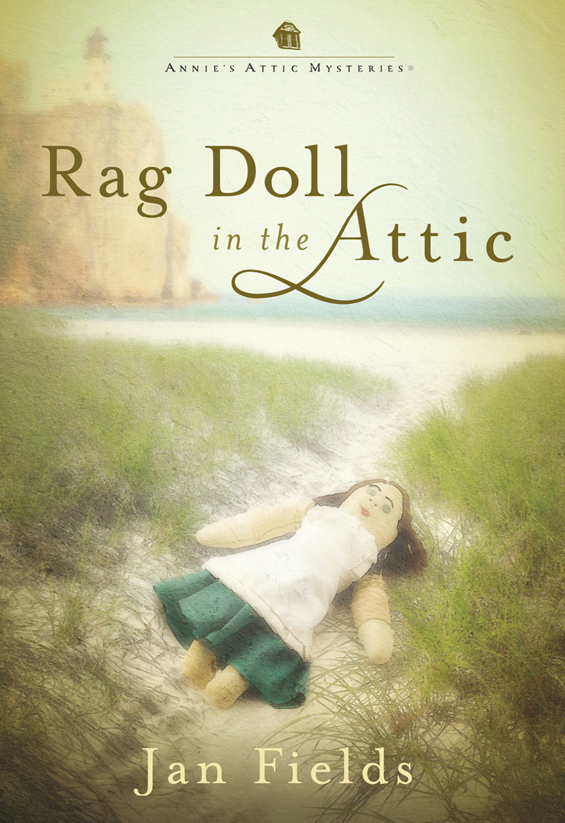 Rag Doll in the Attic (Annie's Attic Mysteries)