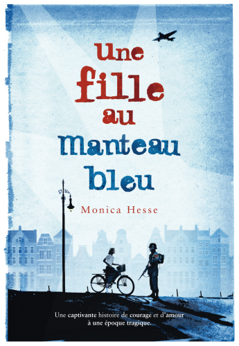 Une fille au manteau bleu