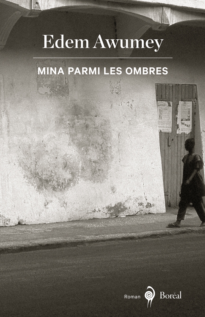 Mina parmi les ombres : roman