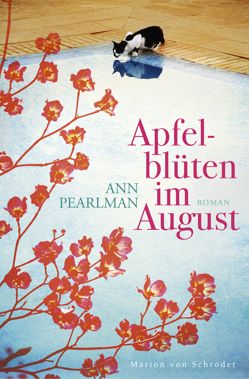 Apfelblüten im August