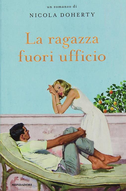 La ragazza fuori ufficio