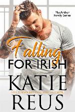 Falling for Irish (MacArthur Family Series Book 1)