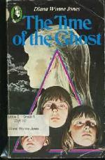 The Time of the Ghost (Beaver Books)