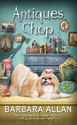 Antiques Chop (A Trash 'n' Treasures Mystery)