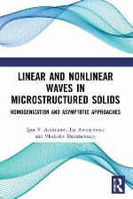 LINEAR AND NONLINEAR WAVES IN MICROSTRUCTURED SOLIDS : homogenization and asymptotic approaches.